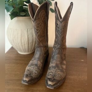 Ariat Snip Toe Boots